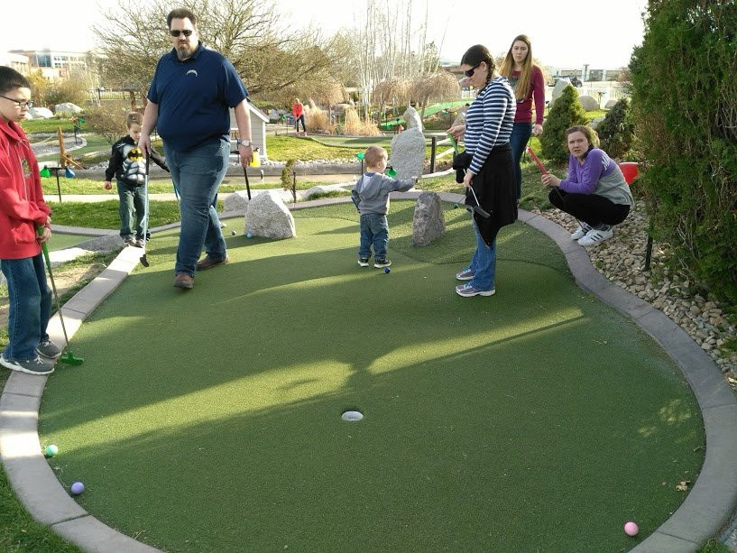 Mulligan's Golf and Games