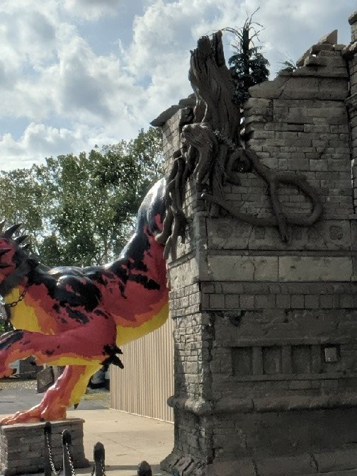 Ghostly Manor Thrill Center-桑达斯基必去景点