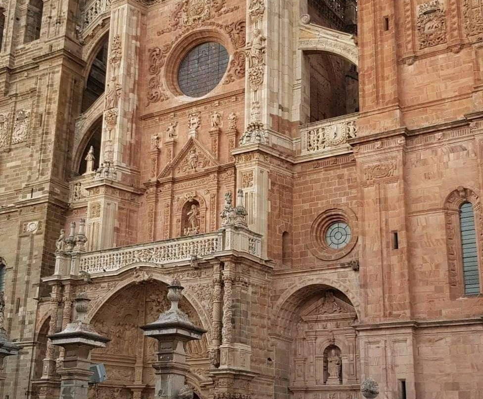 Palacio De Gaudí景点图片
