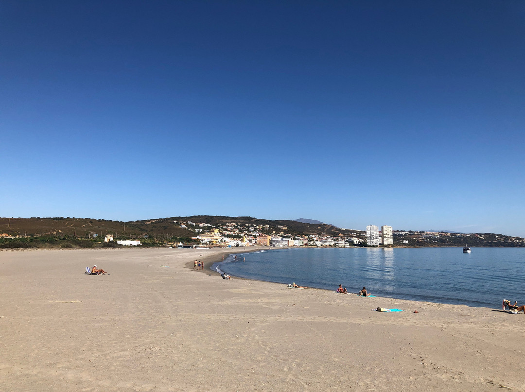 Torreguadiaro Beach景点图片