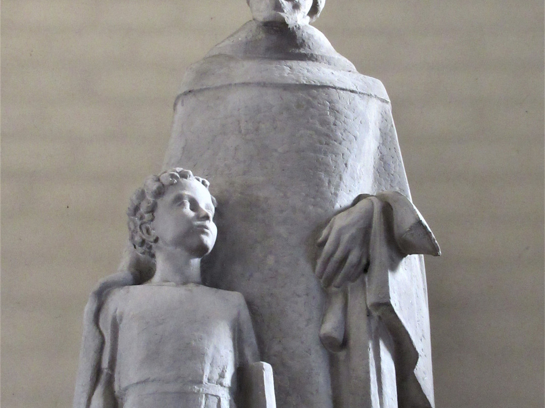 Église Saint-Charles-布朗梅尼尔必去景点