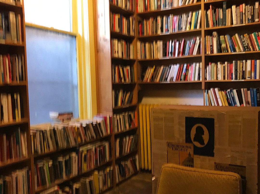 Jane Addams Book Shop-尚贝恩必去景点