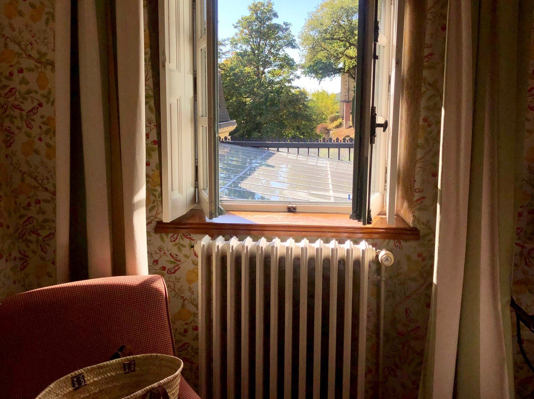 比道迪埃勒庄园酒店主图