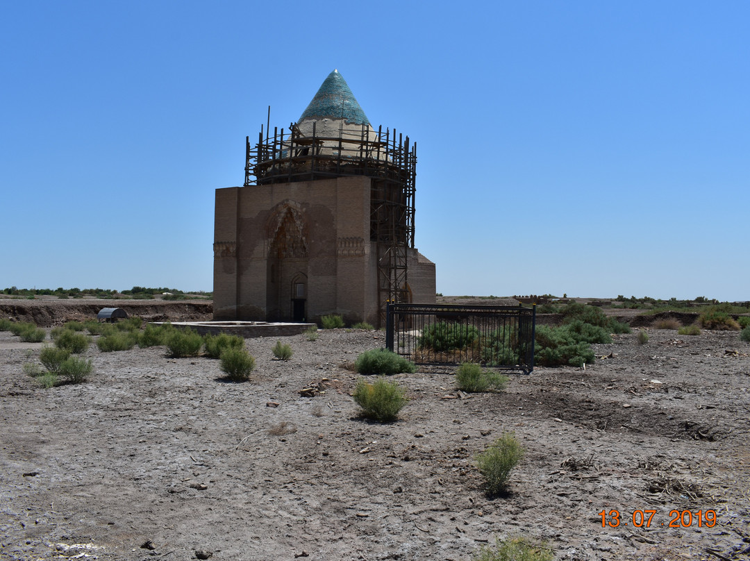 Sultan Tekesh Mausoleum-昆亚乌尔根奇必去景点