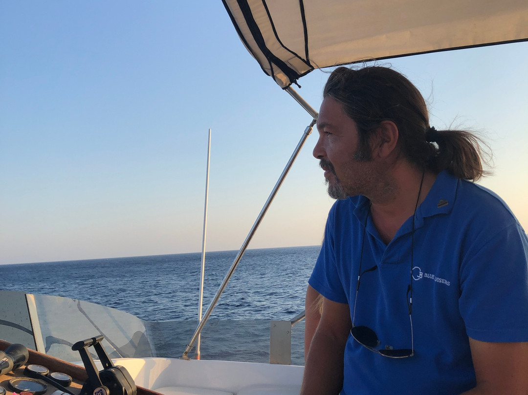 Blue Cruisers Santorini-圣托里尼必去景点