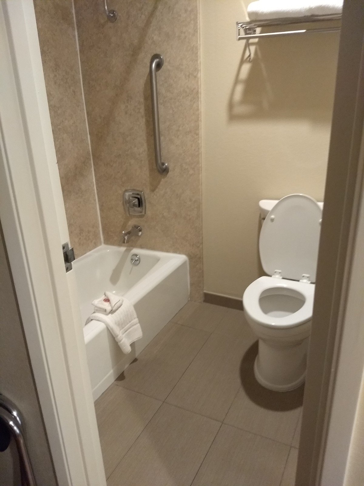 Comfort Inn Bishop-浴室