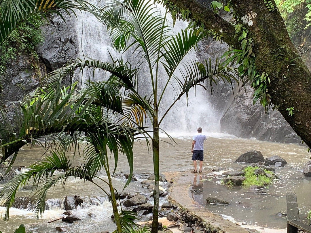 Vuadomo Village and Waterfall景点图片