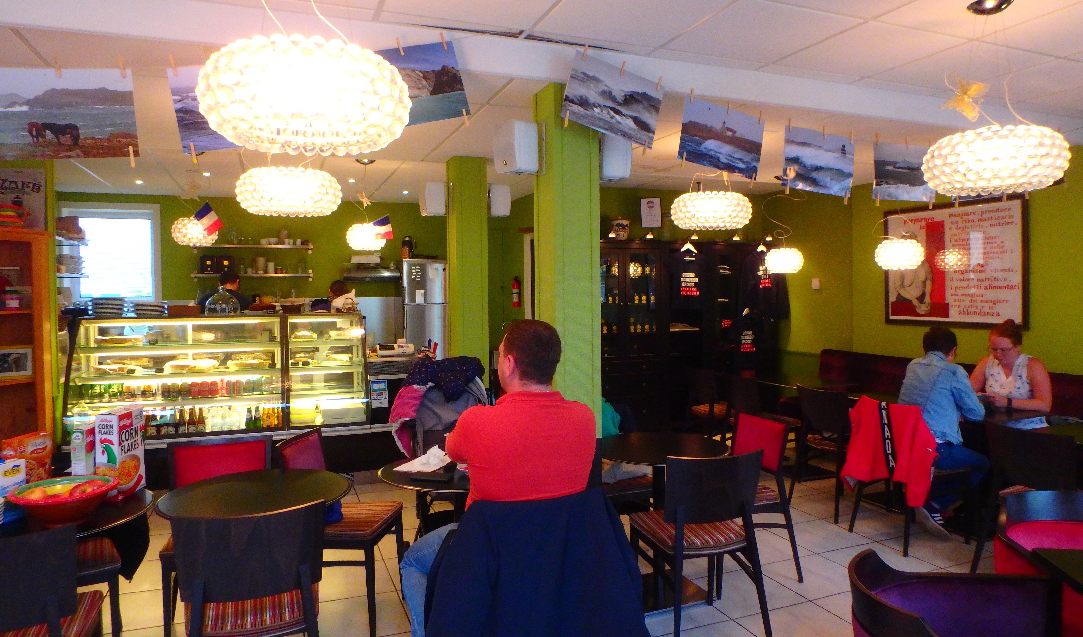 Nuits Saint-Pierre-餐饮