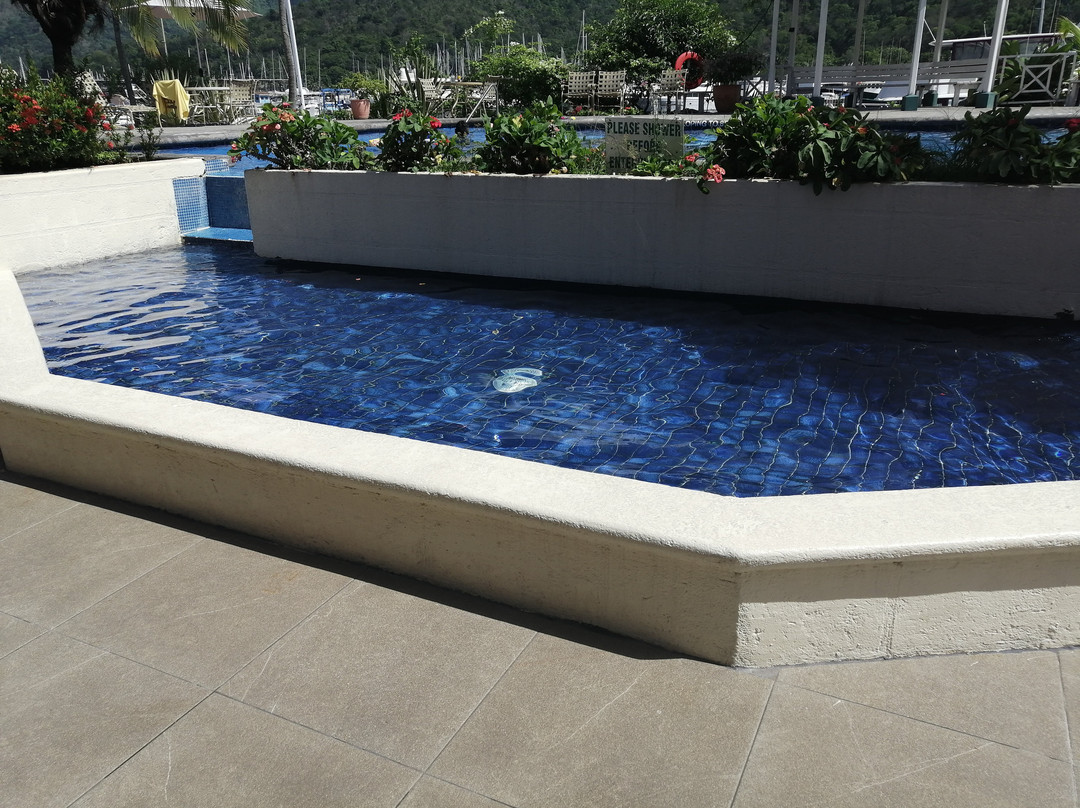 Crews Inn Hotel & Yachting Centre主图