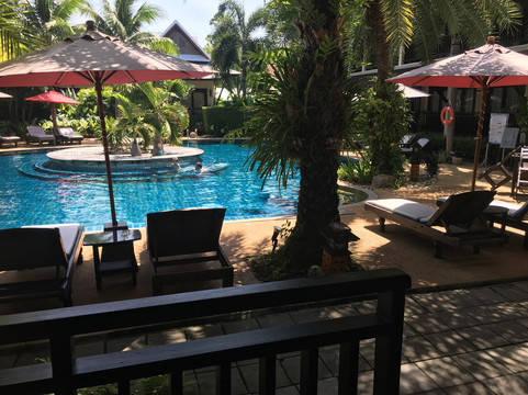 苏梅岛皇宫酒店主图