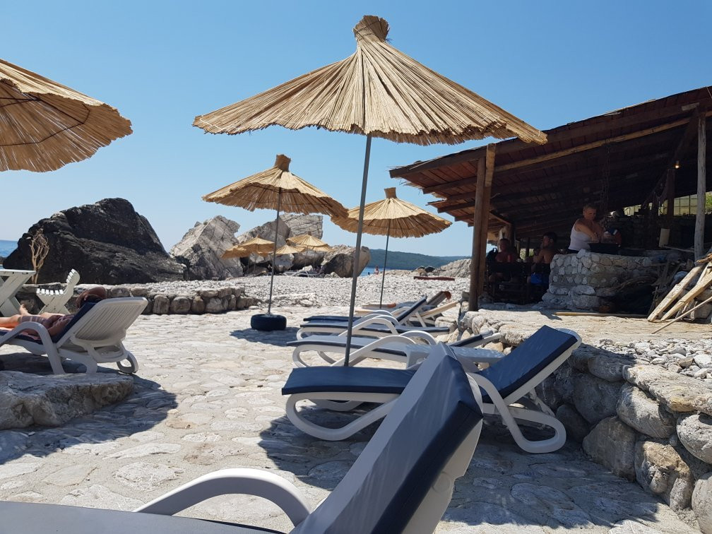 Calypso Beach-布德瓦必去景点