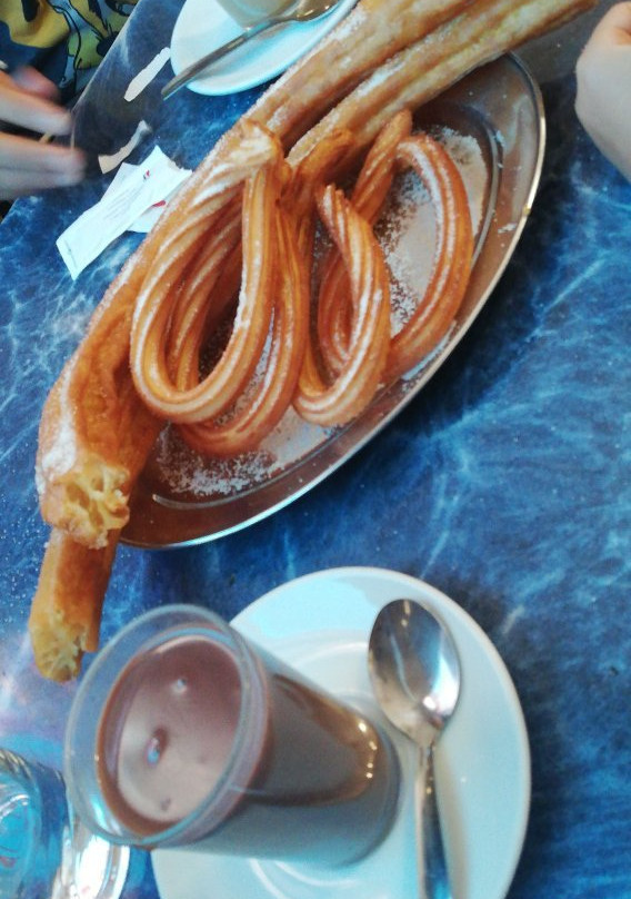 cafetería churreria Mayfe