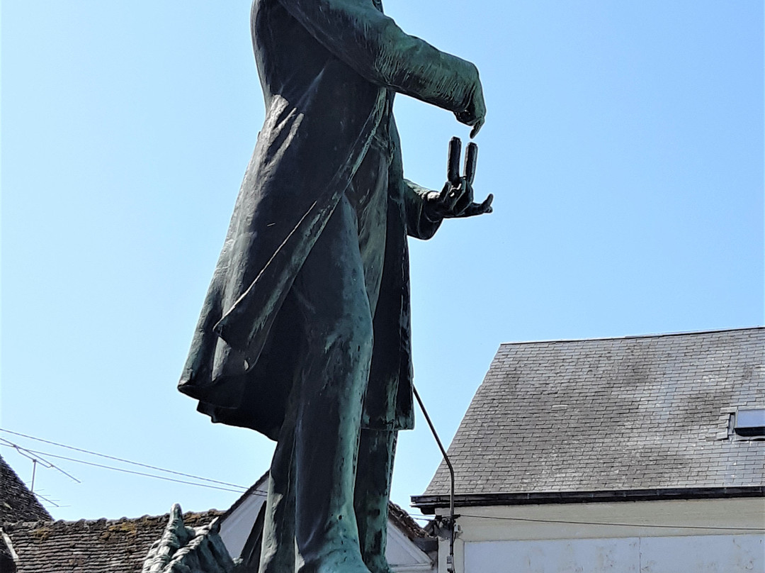 Monument à Antoine César Becquerel景点图片