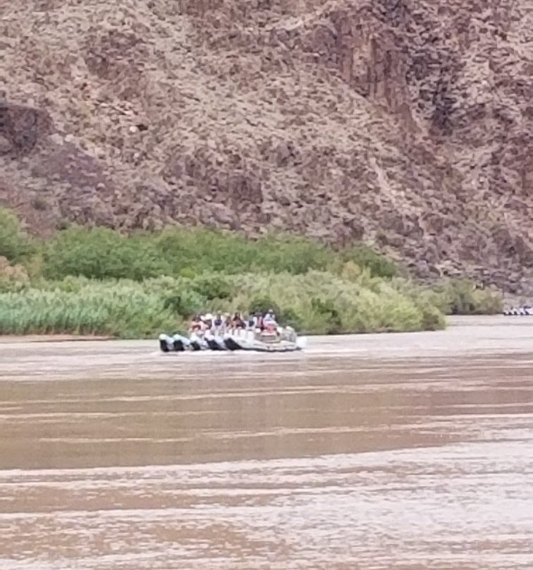 Grand Canyon Custom Tours-弗拉格斯塔夫必去景点