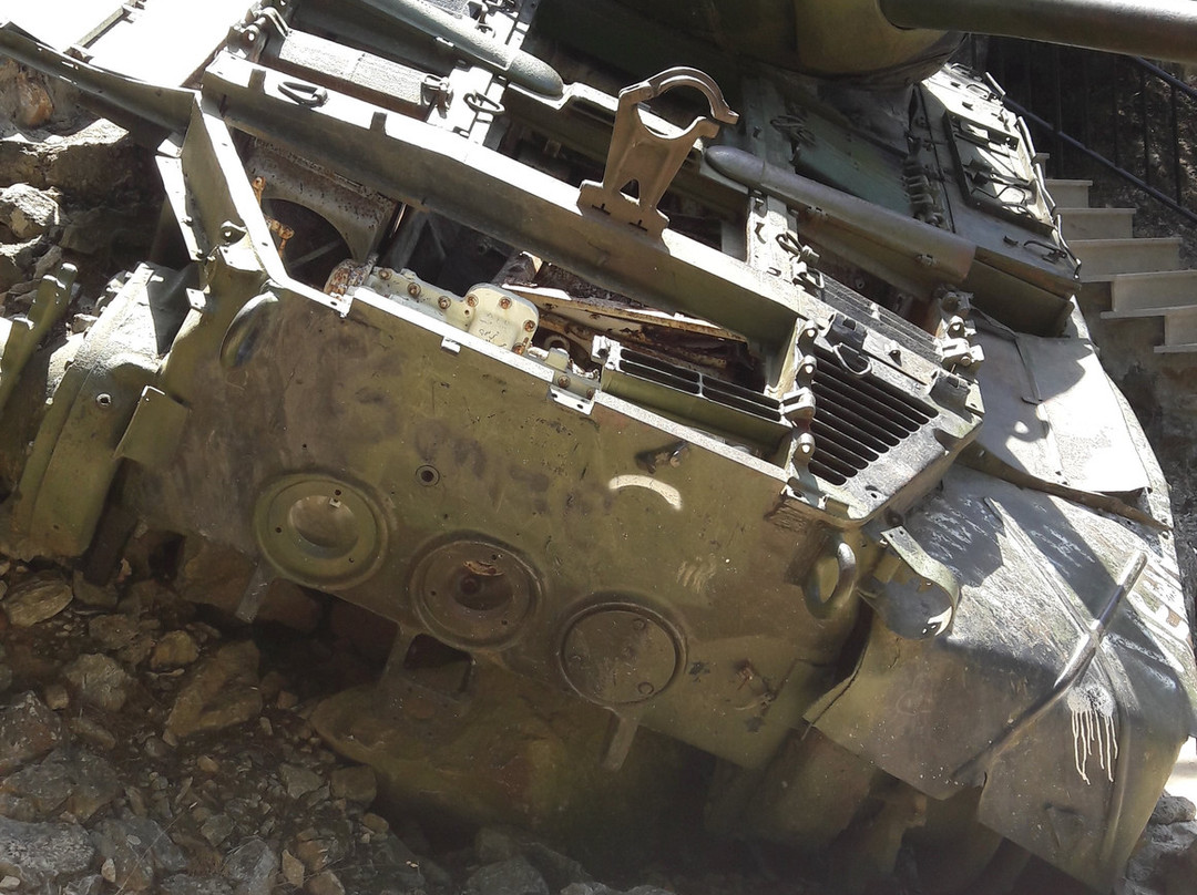 Mountain Memorial Tank-克利尼亚必去景点