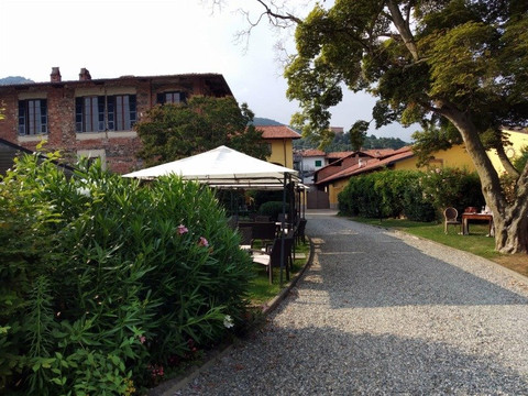 索雷尔别墅酒店主图