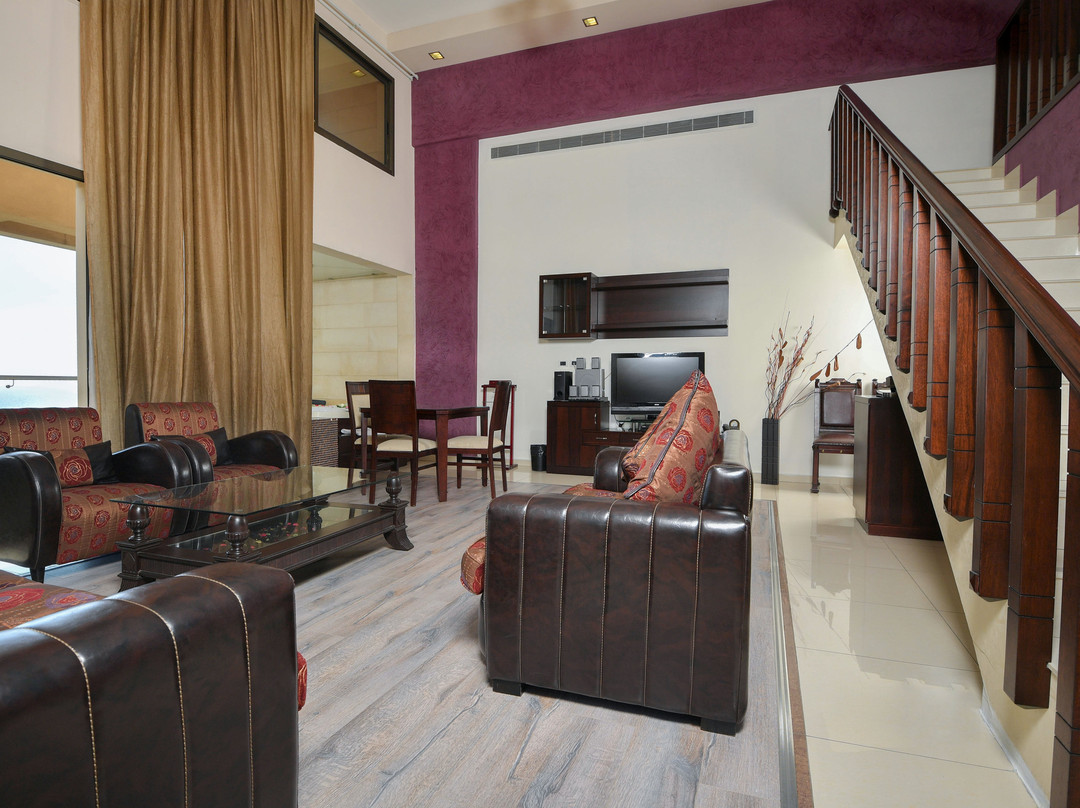 好莱坞旅舍酒店主图