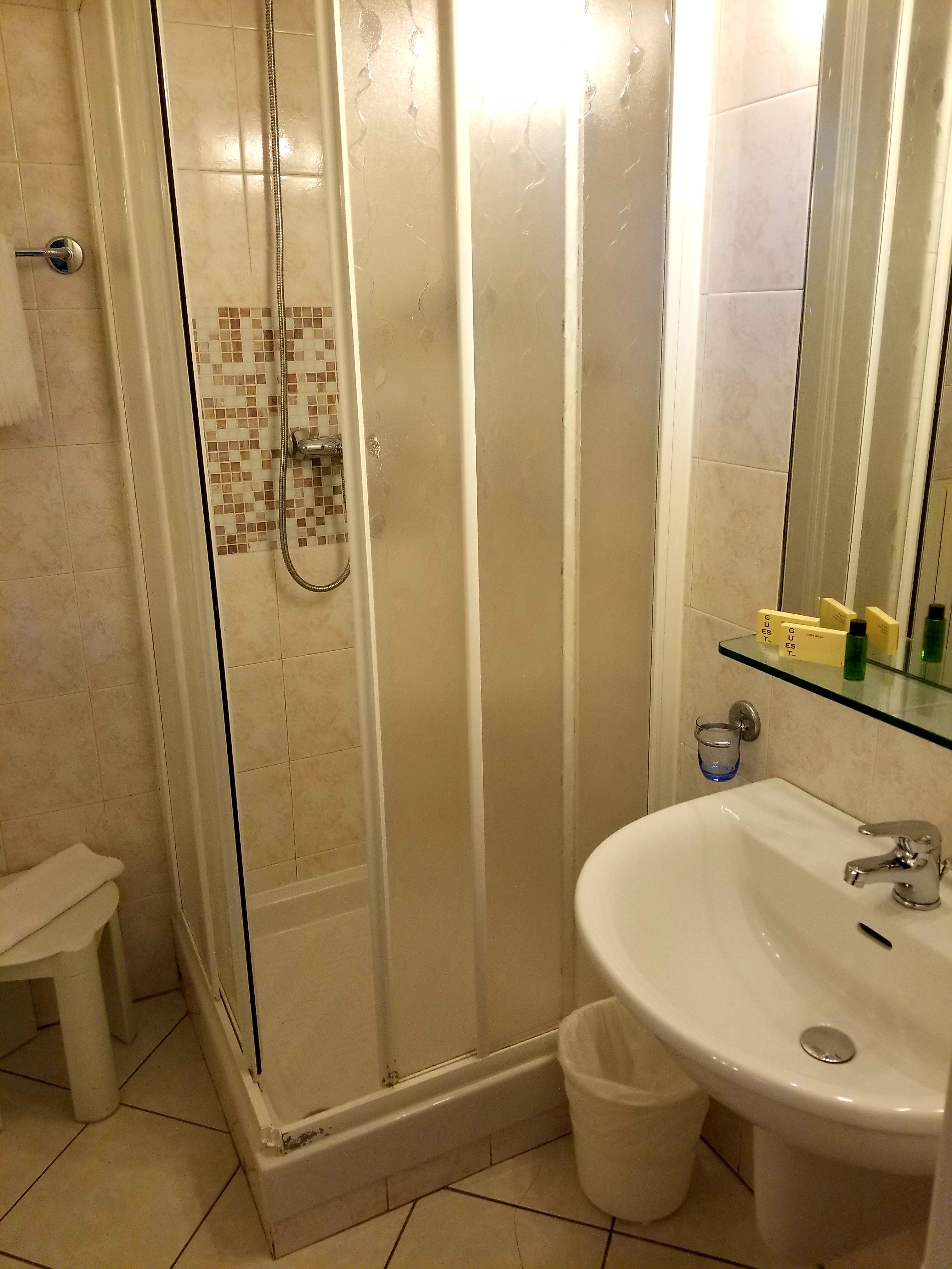 Hotel Belsoggiorno-浴室