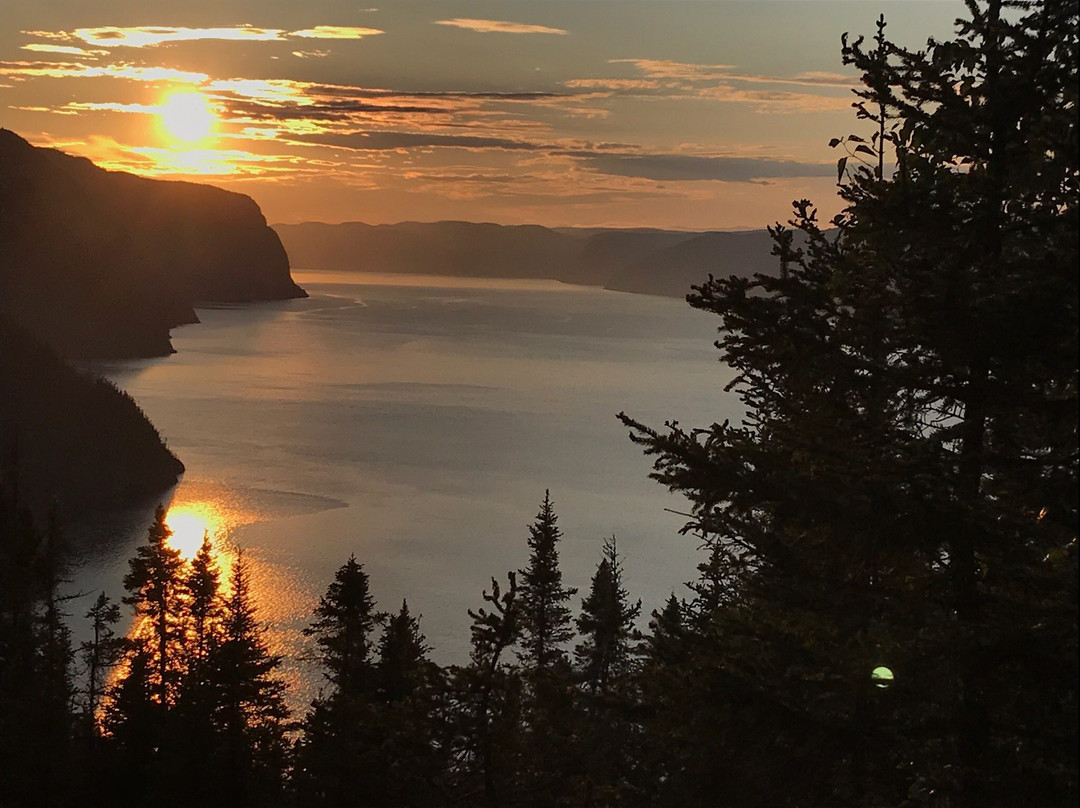 Anse Tabatiere-L'Anse-Saint-Jean必去景点