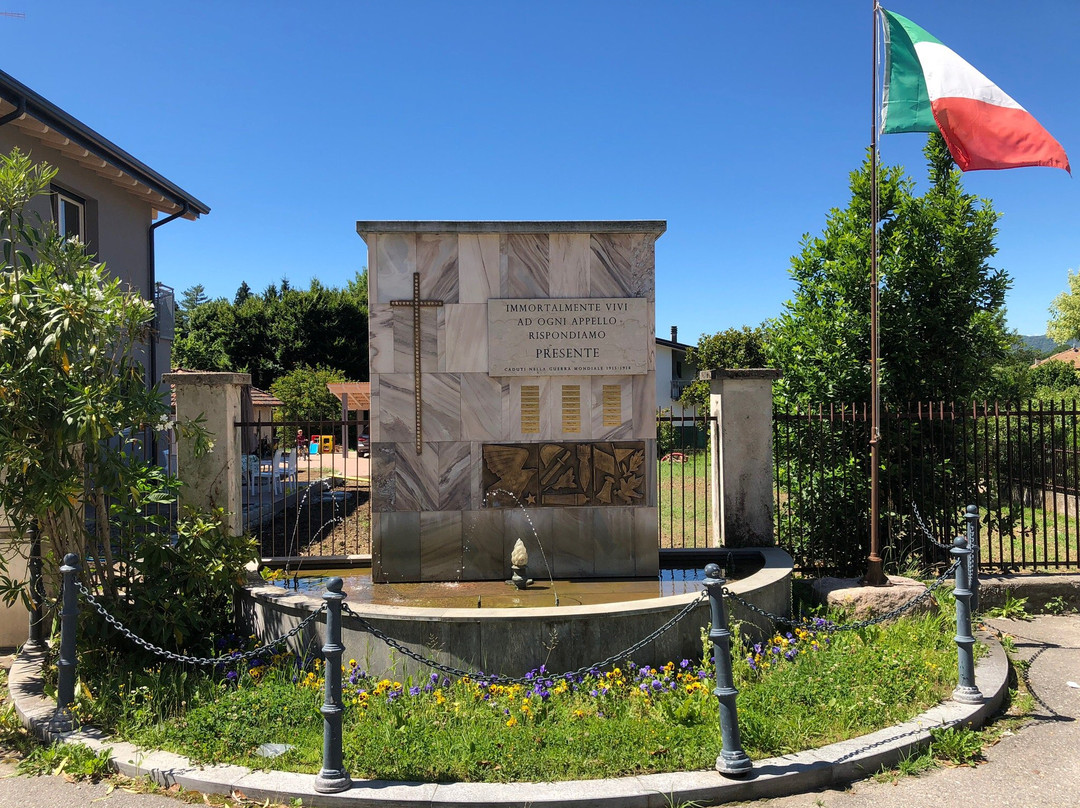 Monumento ai Caduti景点图片