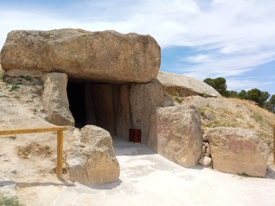 Dolmen de Viera-安特克拉必去景点