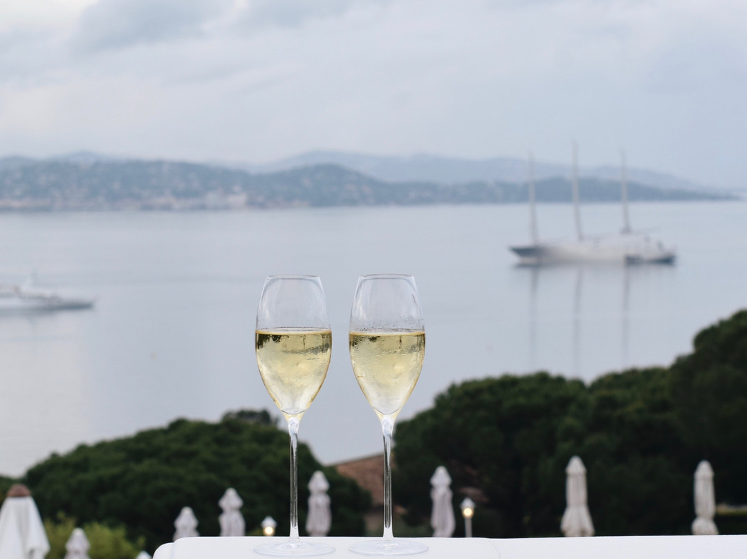 贝尔罗斯别酒店主图