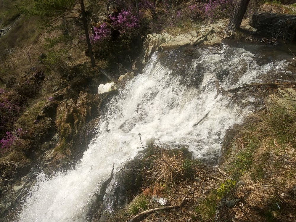 Kamyshlinskiy Waterfall景点图片