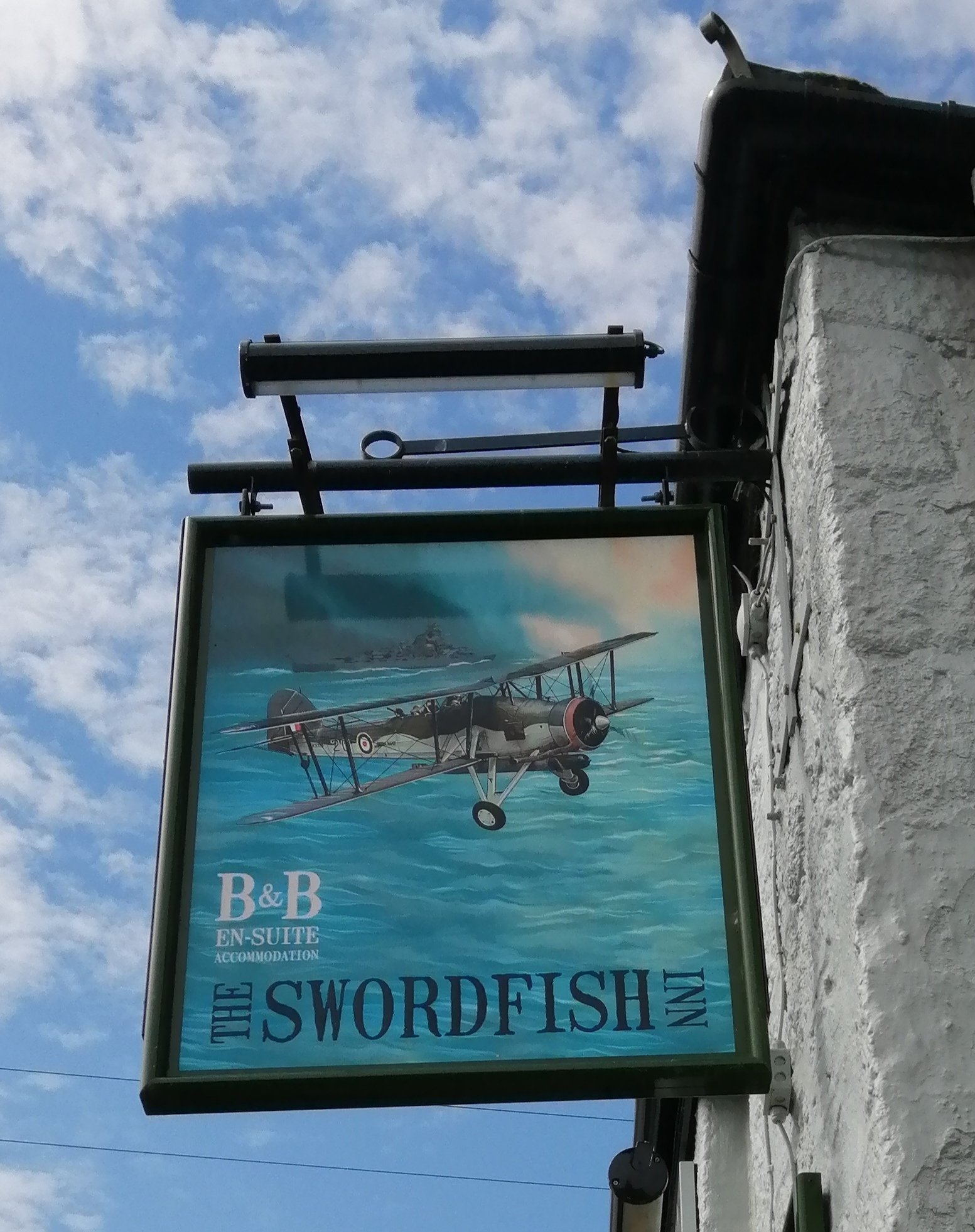 Swordfish Inn-官方