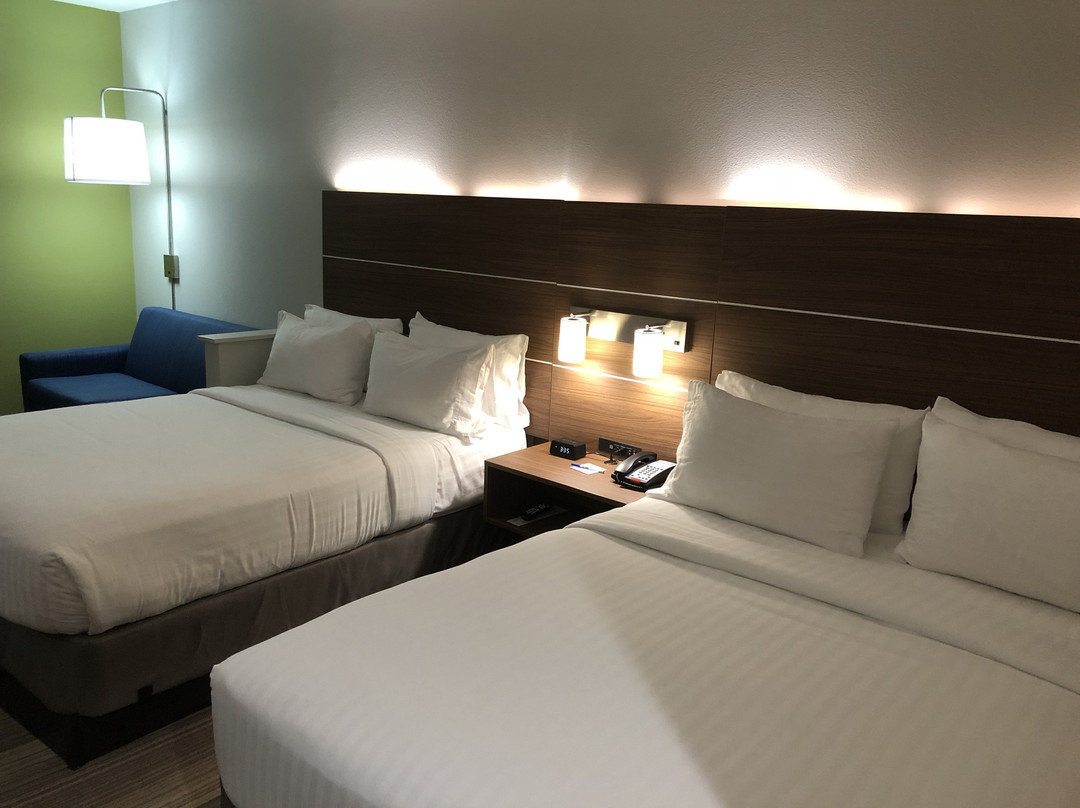 Holiday Inn Express & Suites Pineville-Alexandria Area主图