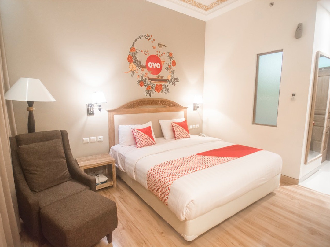 Ndalem Nuriyat主图