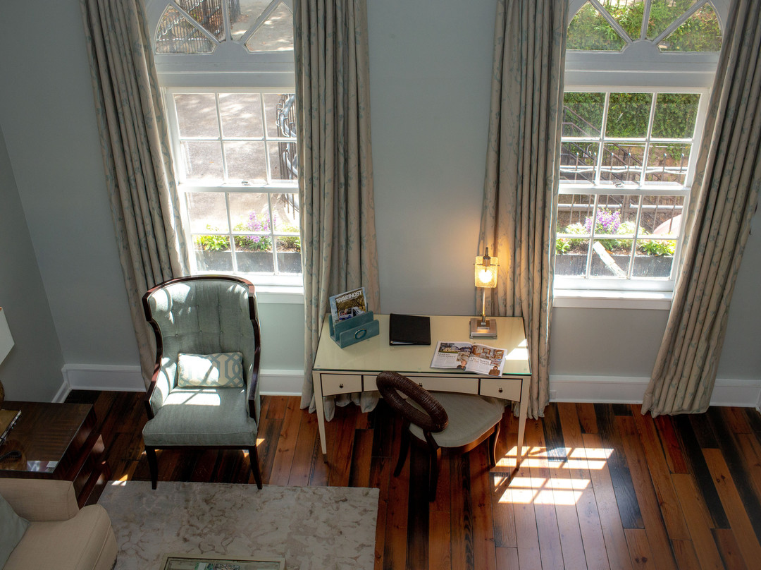 Olde Harbour Inn主图