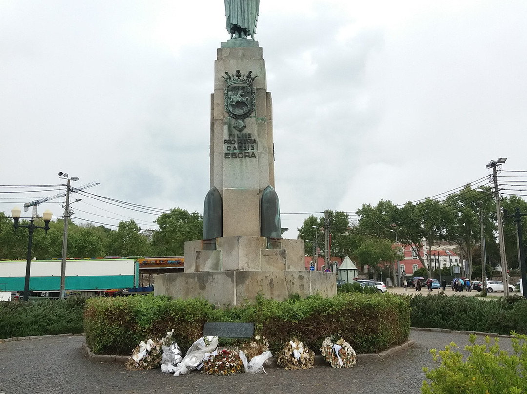 Monumento aos Mortos da Grande Guerra-埃武拉必去景点