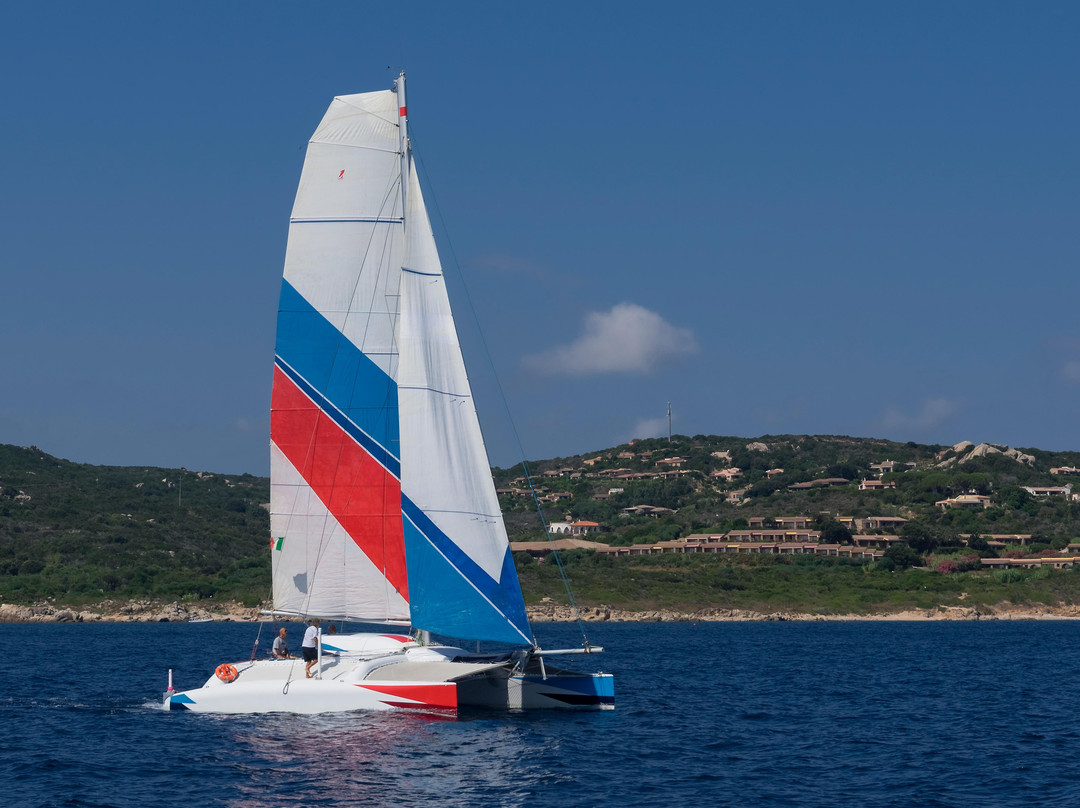 Si Adventure noleggio gommoni,catamarani  scuola vela-圣特雷莎加卢拉必去景点