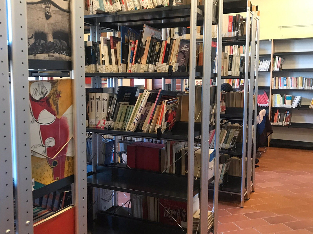 Biblioteca Comunale di Somma Lombardo "G. Aliverti"景点图片