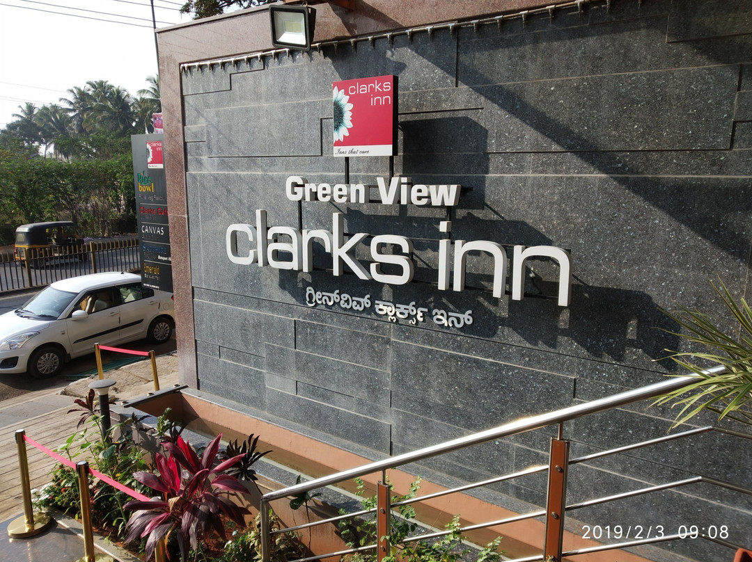 Green View Hotel主图