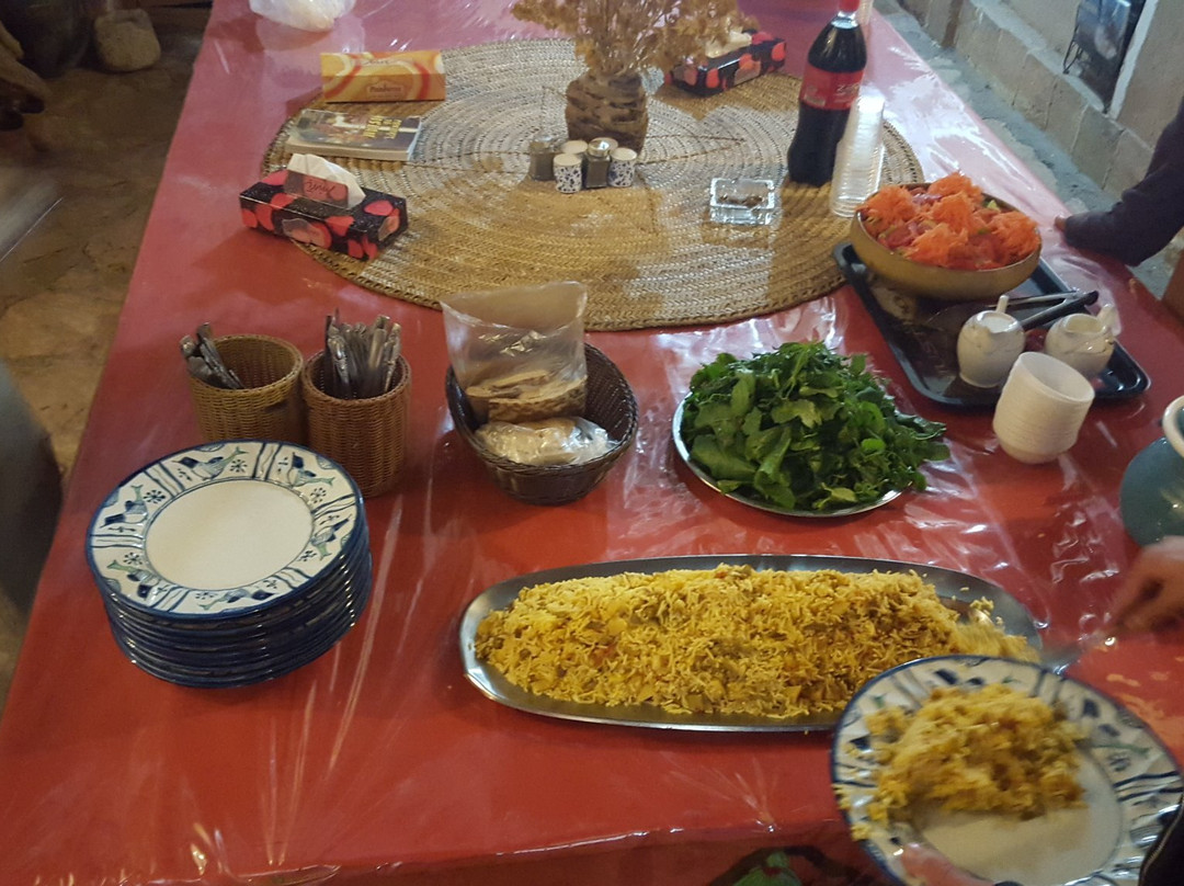 Ateshooni Guesthouse主图