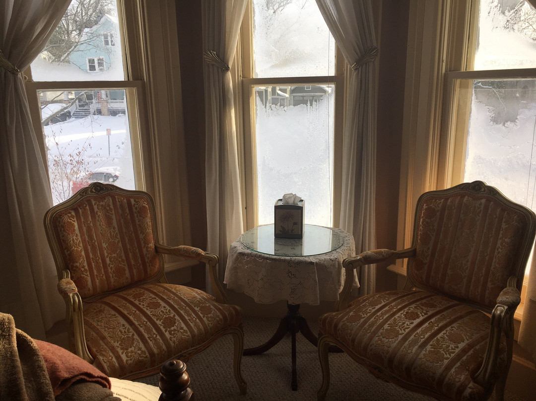 Black Squirrel Inn主图