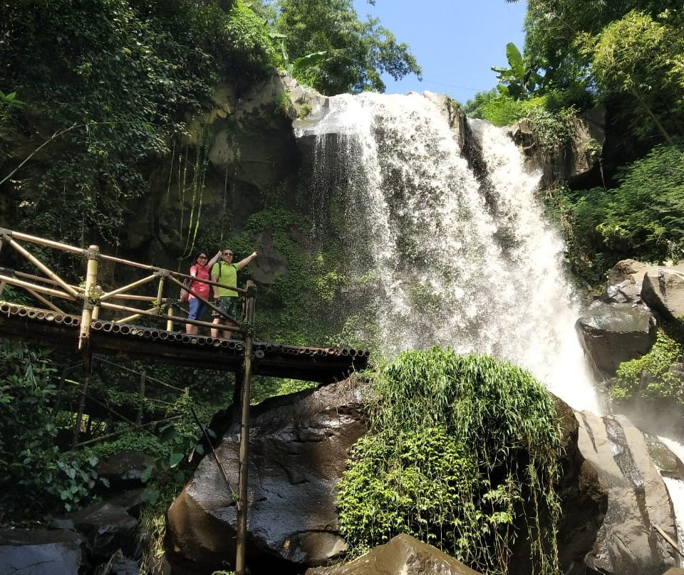 Coban Lanang Waterfall景点图片