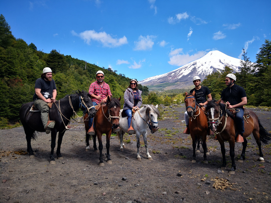 Cabalgatas Don German-普孔必去景点