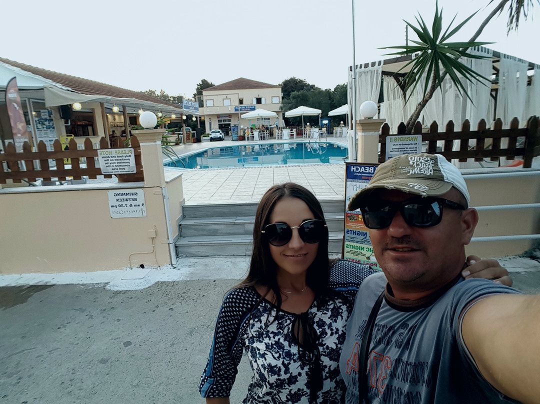 Sandy Beach Studios主图