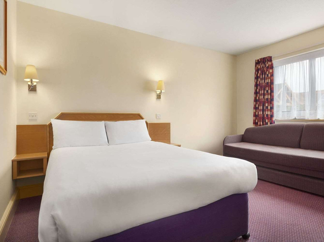 Days Inn by Wyndham Sevenoaks Clacket Lane主图