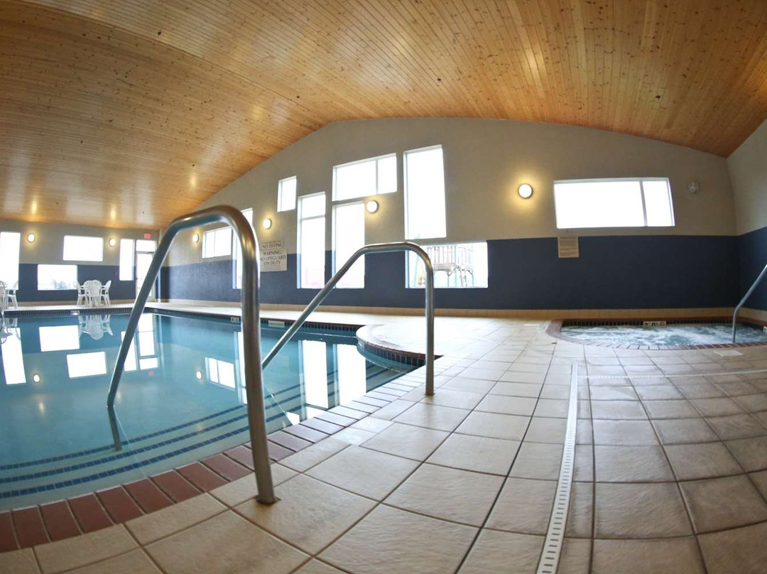 GrandStay Hotel & Suites Perham主图