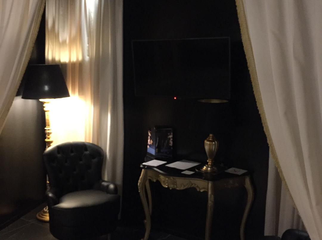 Emotional Grand Motel主图