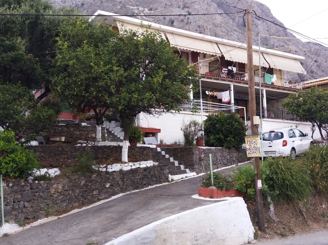 阿克罗基亚里公寓酒店