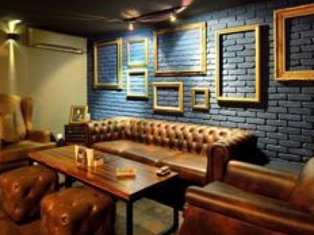 TRAFFIC Kitchen + Bar