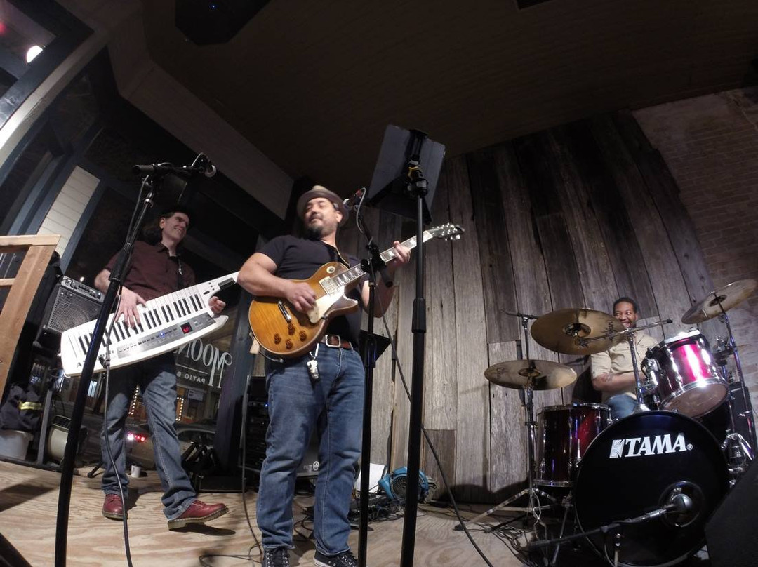 Moonshine & Ale-新布朗费尔斯必去景点