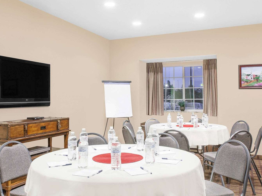 Microtel Inn & Suites by Wyndham Conway主图