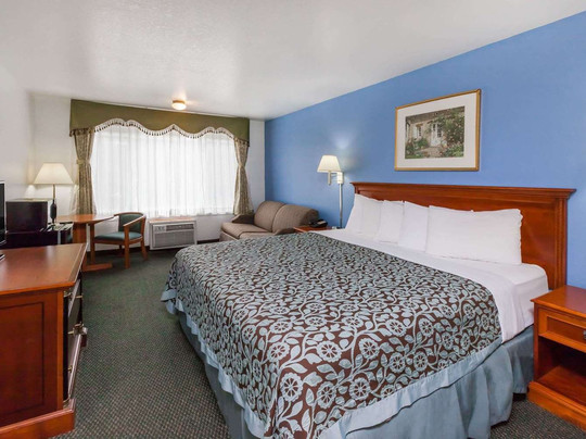 Days Inn by Wyndham Holland主图