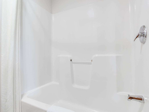 奥尔温速8酒店主图