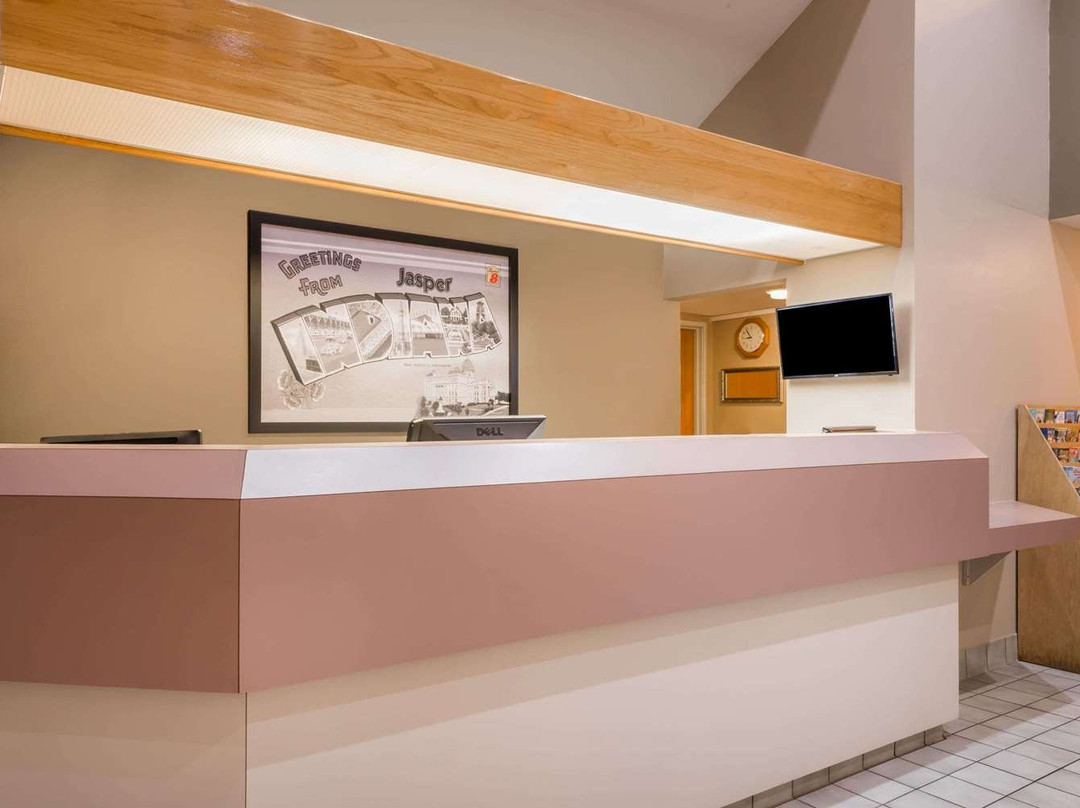 Super 8 by Wyndham Jasper主图